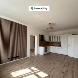 Prodej bytu 2+kk 50 m² Plzeň Východní Předměstí, Houškova