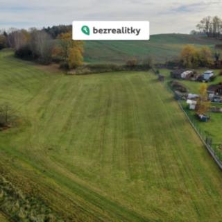 Prodej stavební parcely 1 312 m² Lipí
