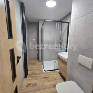 Prodej bytu 3+1 60 m² Klatovy II, Pod Koníčky