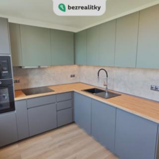 Prodej bytu 3+1 64 m² České Budějovice 2, Větrná