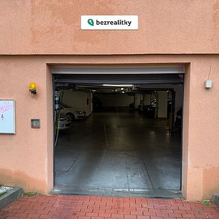 Prodej garáže 14 m² Praha Libeň, Nad Okrouhlíkem