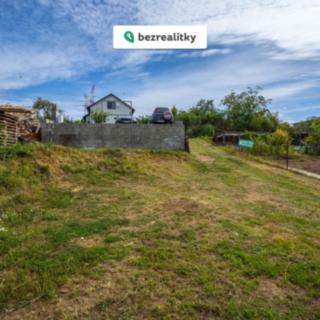 Prodej stavební parcely 1 660 m² Popůvky