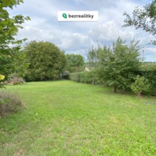 Prodej stavební parcely 1 251 m² Kamenice Štiřín, V Remízku