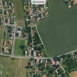 Prodej stavební parcely 2721 m² Zlatá