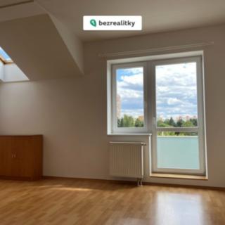 Prodej bytu 1+kk a garsoniéry 33 m² Praha Horní Měcholupy, Boloňská