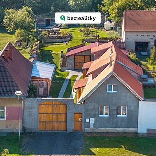 Prodej rodinného domu 220 m&sup2; Louny