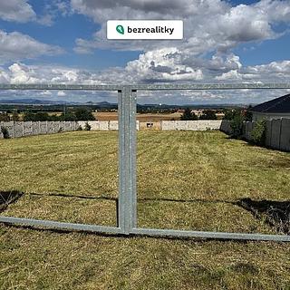 Prodej stavební parcely 1 369 m² Žatec