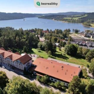 Prodej rodinného domu 1130 m² Lipno nad Vltavou