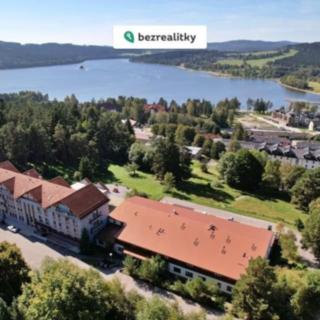 Prodej rodinného domu 1 130 m² Lipno nad Vltavou