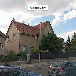 Prodej rodinného domu 260 m&sup2; Praha