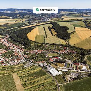 Prodej ostatních pozemků 32101 m² Louka