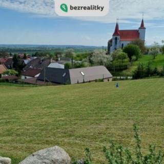 Prodej stavební parcely 1 824 m² Dobrovice Sýčina