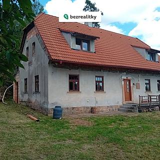 Prodej rodinného domu 218 m² Lázně Bělohrad Uhlíře