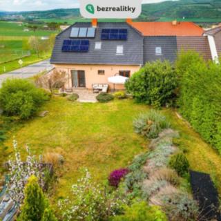 Prodej rodinného domu 300 m² Kobylí