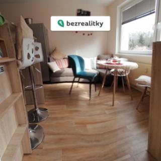 Prodej bytu 1+1 36 m² Loket