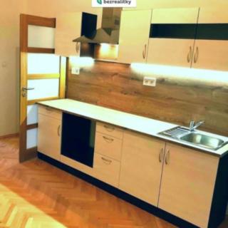 Prodej bytu 3+1 80 m² Praha