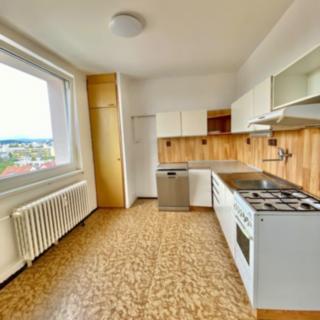 Prodej bytu 4+1 77 m² Jičín Nové Město, Na jihu