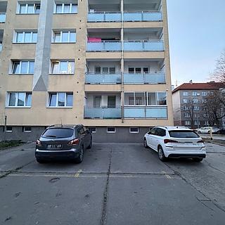 Prodej komerčního pozemku 14 m&sup2; Plzeň