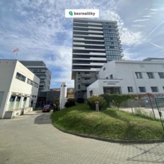 Prodej garáže 13 m² Brno Zábrdovice