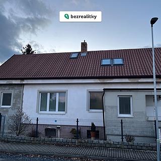 Prodej rodinného domu 224 m² Káraný