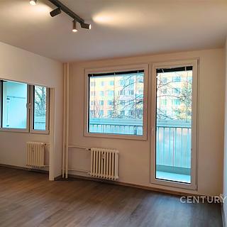 Pronájem bytu 3+kk 53 m² Praha Prosek, Bílinská