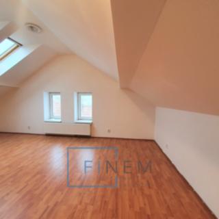 Pronájem bytu 3+kk 75 m² Kralupy nad Vltavou, Palackého nám.