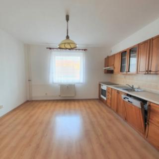 Pronájem bytu 2+1 77 m² Kralupy nad Vltavou, Na Hrádku