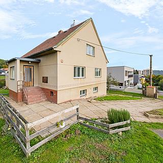 Prodej rodinného domu 229 m² Libčice nad Vltavou