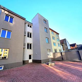Pronájem bytu 2+kk 56 m&sup2; Kralupy nad Vltavou