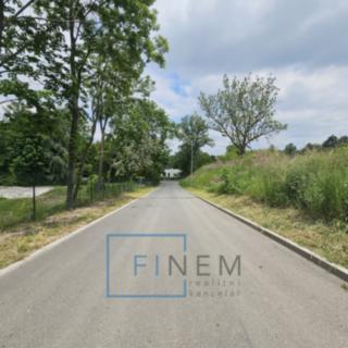 Prodej stavební parcely 1187 m² Nelahozeves