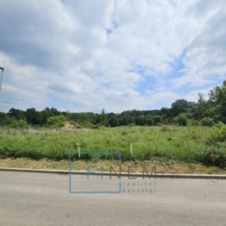 Prodej stavební parcely 1072 m² Nelahozeves