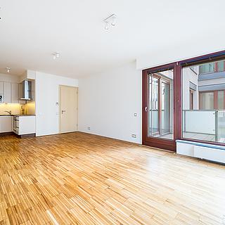 Pronájem bytu 2+kk 73 m&sup2; Praha