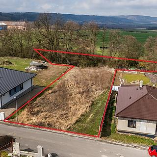 Prodej stavební parcely 2649 m&sup2; Zavidov