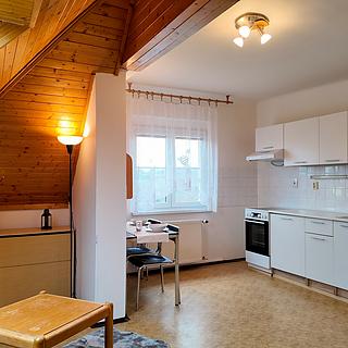 Pronájem bytu 1+kk a garsoniéry 41 m² Senohraby, U školky