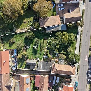 Prodej stavební parcely 841 m&sup2; Kostomlaty pod Řípem