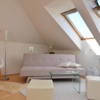Pronájem bytu 1+kk a garsoniéry 45 m² Praha Lysolaje, Sídlištní