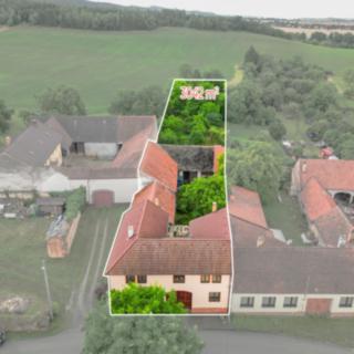 Prodej rodinného domu 380 m² Uhřice
