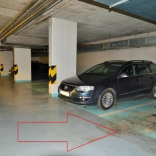Pronájem parkovacího místa, 16m²