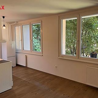 Pronájem bytu 1+kk a garsoniéry 40 m² Pardubice Zelené Předměstí, Jindřišská