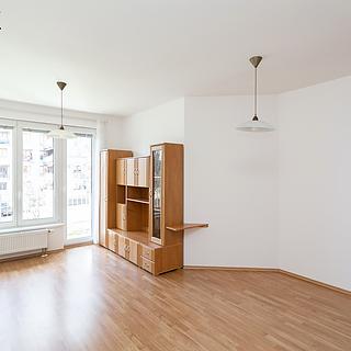 Pronájem bytu 2+kk 52 m&sup2; Praha