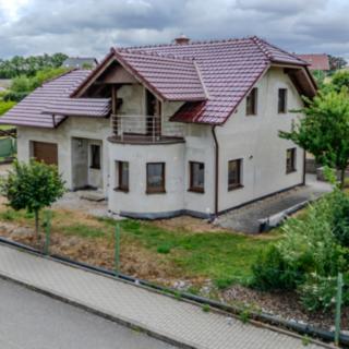 Prodej rodinného domu 147 m² Tmaň, Travnatka