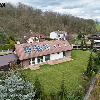 Pronájem rodinného domu 200 m&sup2; Pětihosty