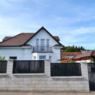 Prodej rodinného domu 195 m² Slapy