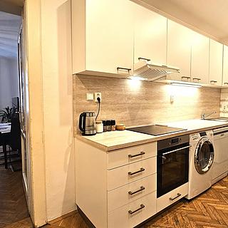Pronájem bytu 3+kk 73 m&sup2; Praha