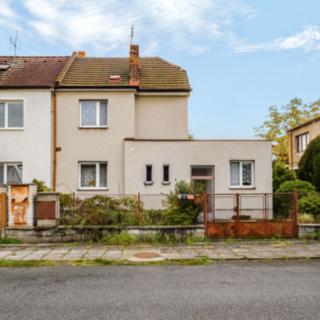 Prodej rodinného domu 168 m² Velký Osek, U Borku