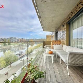 Pronájem bytu 3+kk 106 m² Praha