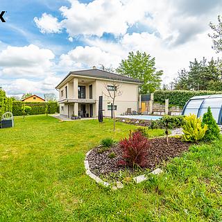 Prodej rodinného domu 224 m&sup2; Račice