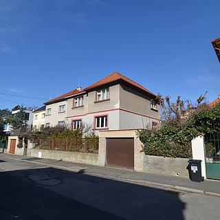 Prodej bytu 3+1 74 m&sup2; Praha