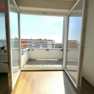 Pronájem bytu 3+kk 87 m² Praha