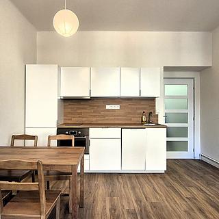 Pronájem bytu 2+kk 44 m&sup2; Praha